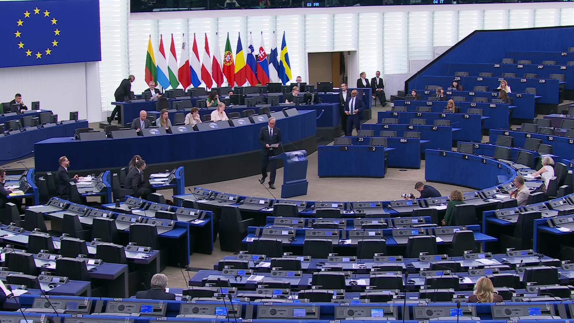 Air Passenger Rights: MEPs debate